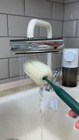 Щітка з ручкою для миття склянок M-4125