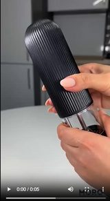 Млинок для спецій Black M-4200