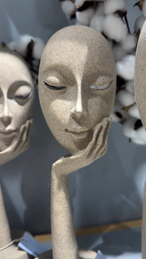 Абстрактна статуетка з смоли Lady M-4541