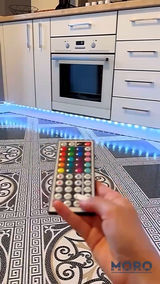 Світлодіодна стрічка 5м M-9067