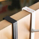 Гачок на двері пластиковий чорний